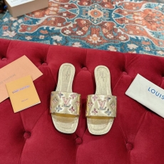 Louis Vuitton Slippers